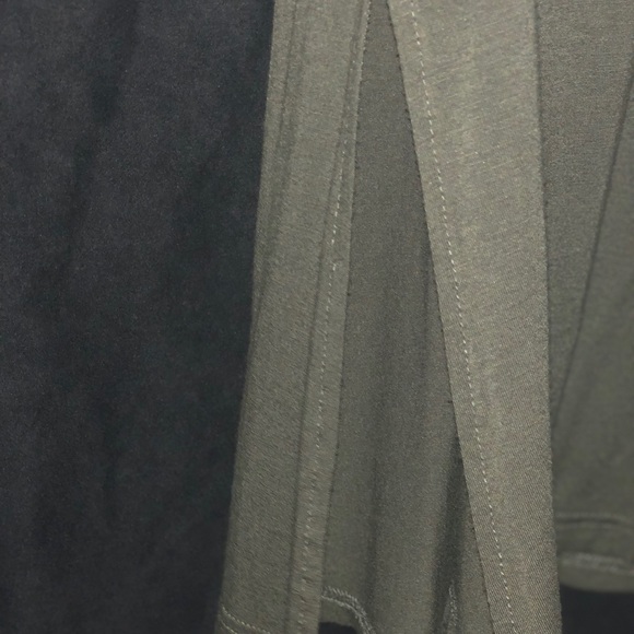 Top - Picture 2 of 2